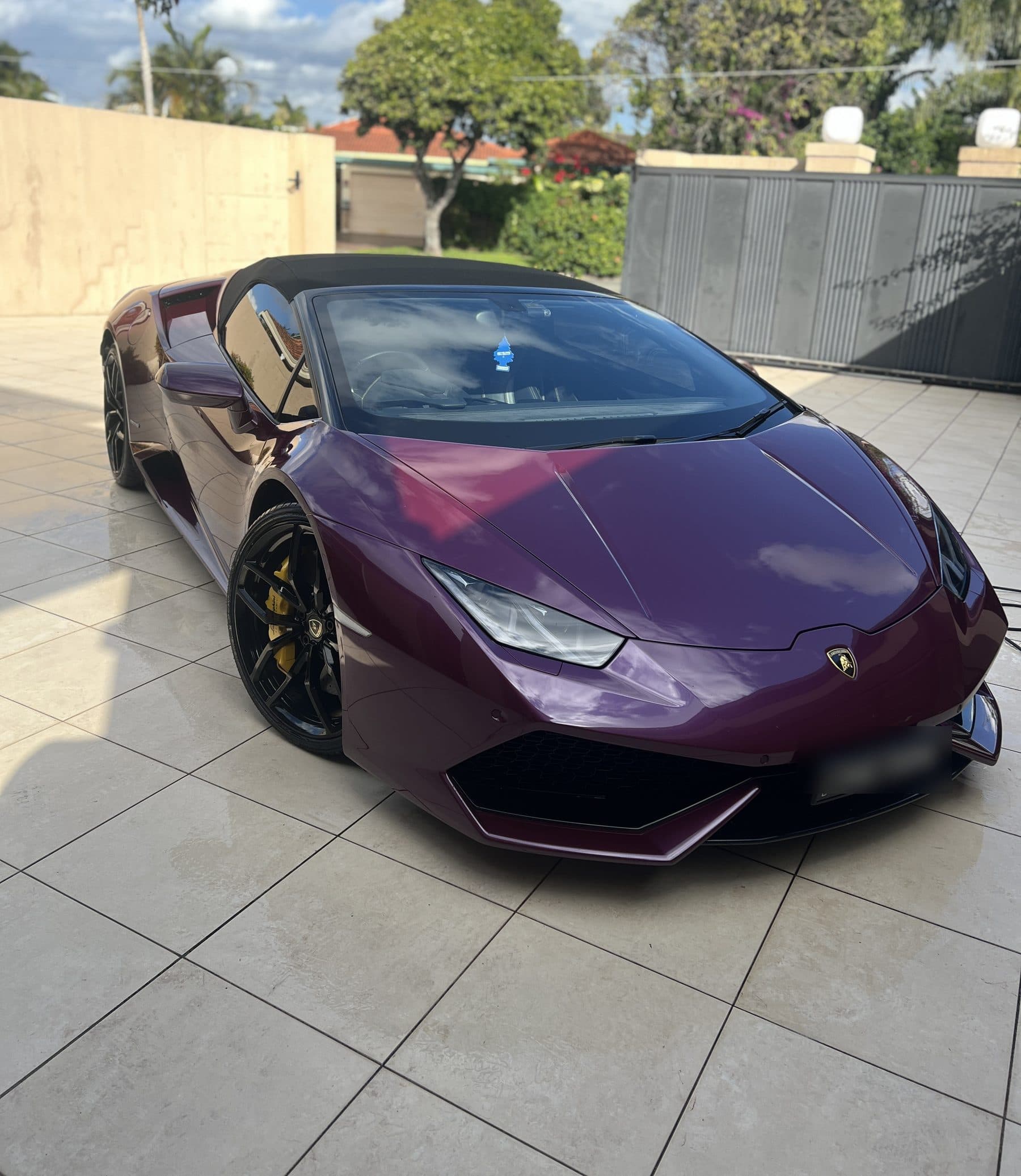 Lamborghini Huracan Spyder finished with ceramic coating